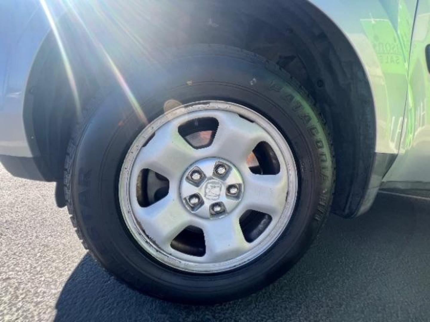 2011 Alabaster Silver Metallic /Gray Cloth Interior Honda Pilot LX 2WD 5-Spd AT (5FNYF3H23BB) with an 3.5L V6 SOHC 24V engine, 5-Speed Automatic transmission, located at 1865 East Red Hills Pkwy, St. George, 84770, (435) 628-0023, 37.120850, -113.543640 - We specialize in helping ALL people get the best financing available. No matter your credit score, good, bad or none we can get you an amazing rate. Had a bankruptcy, divorce, or repossessions? We give you the green light to get your credit back on the road. Low down and affordable payments that fit - Photo#10