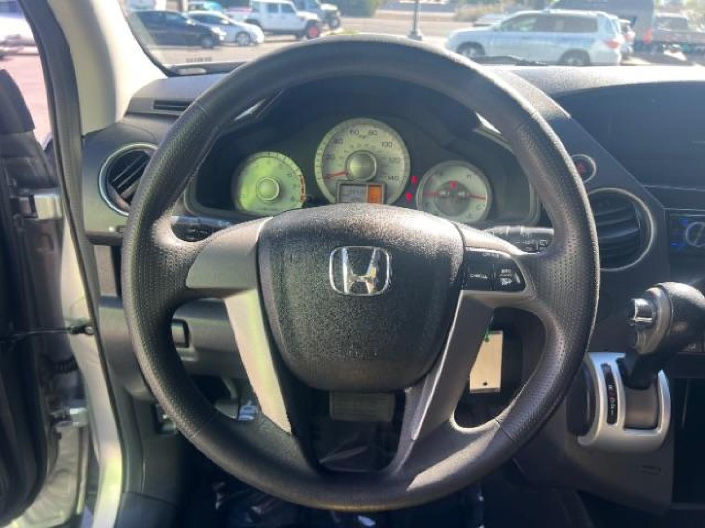 2011 Alabaster Silver Metallic /Gray Cloth Interior Honda Pilot LX 2WD 5-Spd AT (5FNYF3H23BB) with an 3.5L V6 SOHC 24V engine, 5-Speed Automatic transmission, located at 1865 East Red Hills Pkwy, St. George, 84770, (435) 628-0023, 37.120850, -113.543640 - We specialize in helping ALL people get the best financing available. No matter your credit score, good, bad or none we can get you an amazing rate. Had a bankruptcy, divorce, or repossessions? We give you the green light to get your credit back on the road. Low down and affordable payments that fit - Photo#15
