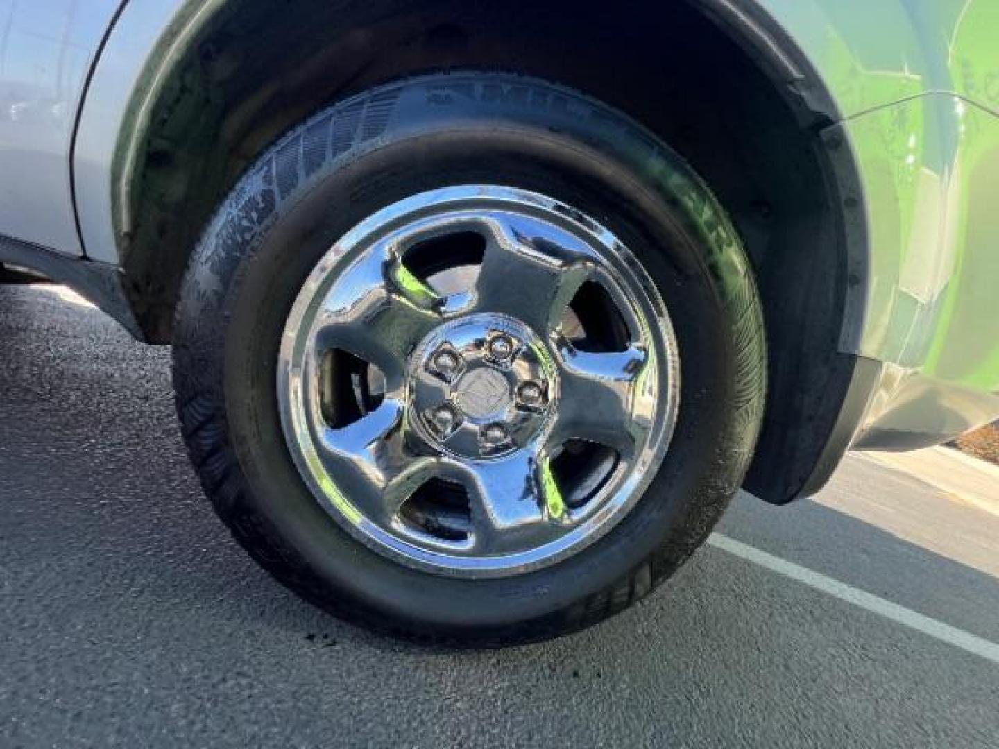 2011 Alabaster Silver Metallic /Gray Cloth Interior Honda Pilot LX 2WD 5-Spd AT (5FNYF3H23BB) with an 3.5L V6 SOHC 24V engine, 5-Speed Automatic transmission, located at 1865 East Red Hills Pkwy, St. George, 84770, (435) 628-0023, 37.120850, -113.543640 - We specialize in helping ALL people get the best financing available. No matter your credit score, good, bad or none we can get you an amazing rate. Had a bankruptcy, divorce, or repossessions? We give you the green light to get your credit back on the road. Low down and affordable payments that fit - Photo#11