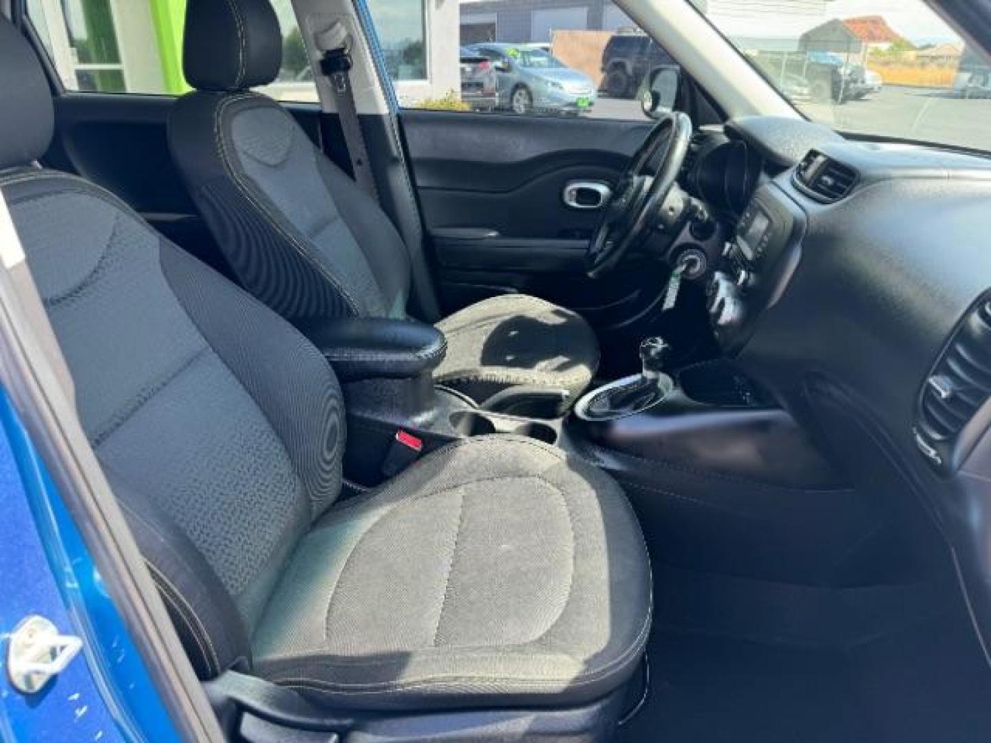 2016 Fathom Blue /Black, cloth Kia Soul + (KNDJP3A51G7) with an 2.0L L4 DOHC 16V engine, 6-Speed Automatic transmission, located at 940 North Main Street, Cedar City, UT, 84720, (435) 628-0023, 37.692936, -113.061897 - Photo#34