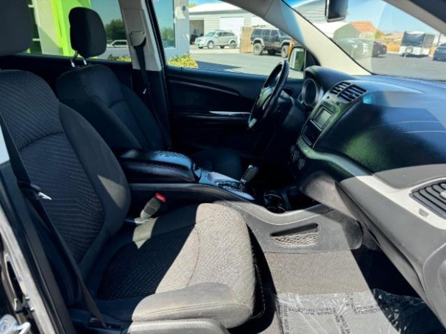 2017 Black /Black/Light Frost Beige, premium cloth Dodge Journey SXT (3C4PDCBB9HT) with an 2.4L L6 DOHC 16V engine, 4-Speed Automatic transmission, located at 1865 East Red Hills Pkwy, St. George, 84770, (435) 628-0023, 37.120850, -113.543640 - We specialize in helping ALL people get the best financing available. No matter your credit score, good, bad or none we can get you an amazing rate. Had a bankruptcy, divorce, or repossessions? We give you the green light to get your credit back on the road. Low down and affordable payments that fit - Photo#36