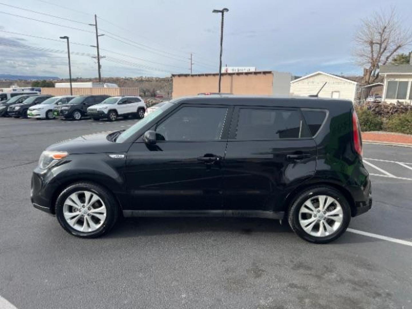 2016 Shadow Black /Gray Two-Tone, cloth Kia Soul + (KNDJP3A5XG7) with an 2.0L L4 DOHC 16V engine, 6-Speed Automatic transmission, located at 1865 East Red Hills Pkwy, St. George, 84770, (435) 628-0023, 37.120850, -113.543640 - THis Kia Soul has a brand new engine from Kia and ready to be broken in.We specialize in helping ALL people get the best financing available. No matter your credit score, good, bad or none we can get you an amazing rate. Had a bankruptcy, divorce, or repossessions? We give you the green light to get - Photo#3
