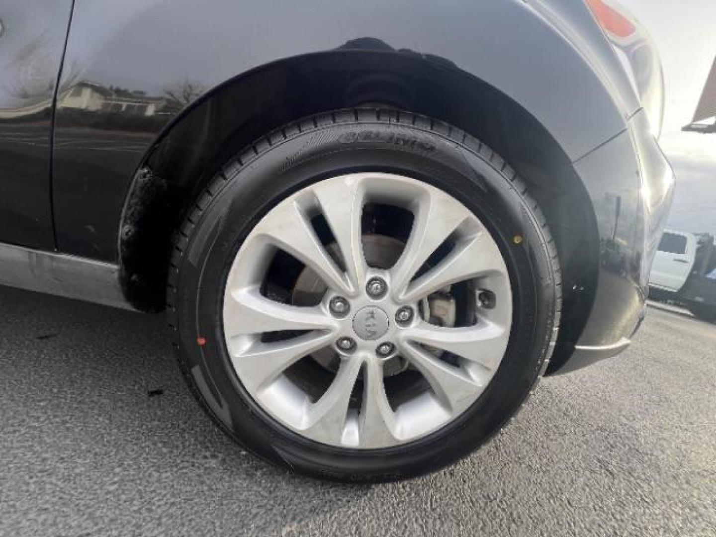 2016 Shadow Black /Gray Two-Tone, cloth Kia Soul + (KNDJP3A5XG7) with an 2.0L L4 DOHC 16V engine, 6-Speed Automatic transmission, located at 1865 East Red Hills Pkwy, St. George, 84770, (435) 628-0023, 37.120850, -113.543640 - THis Kia Soul has a brand new engine from Kia and ready to be broken in.We specialize in helping ALL people get the best financing available. No matter your credit score, good, bad or none we can get you an amazing rate. Had a bankruptcy, divorce, or repossessions? We give you the green light to get - Photo#10