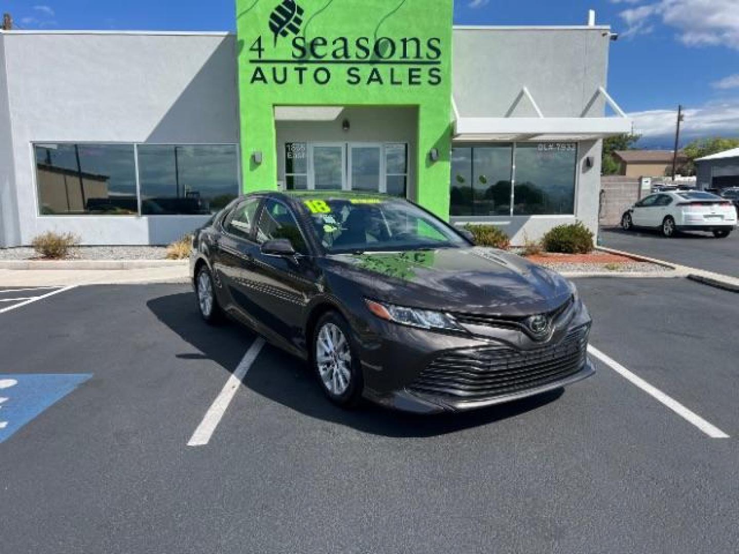 2018 Predawn Gray Mica /Ash, cloth Toyota Camry LE (JTNB11HK6J3) with an 2.5L L4 DOHC 16V engine, 8-Speed Automatic transmission, located at 1865 East Red Hills Pkwy, St. George, 84770, (435) 628-0023, 37.120850, -113.543640 - We specialize in helping ALL people get the best financing available. No matter your credit score, good, bad or none we can get you an amazing rate. Had a bankruptcy, divorce, or repossessions? We give you the green light to get your credit back on the road. Low down and affordable payments that fit - Photo#0