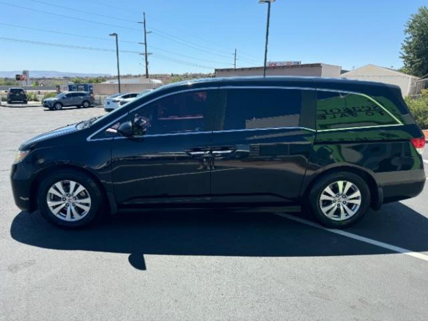 2016 Crystal Black Pearl /Truffle, cloth Honda Odyssey SE (5FNRL5H36GB) with an 3.5L V6 SOHC 24V engine, 6-Speed Automatic transmission, located at 1865 East Red Hills Pkwy, St. George, 84770, (435) 628-0023, 37.120850, -113.543640 - We specialize in helping ALL people get the best financing available. No matter your credit score, good, bad or none we can get you an amazing rate. Had a bankruptcy, divorce, or repossessions? We give you the green light to get your credit back on the road. Low down and affordable payments that fit - Photo#3