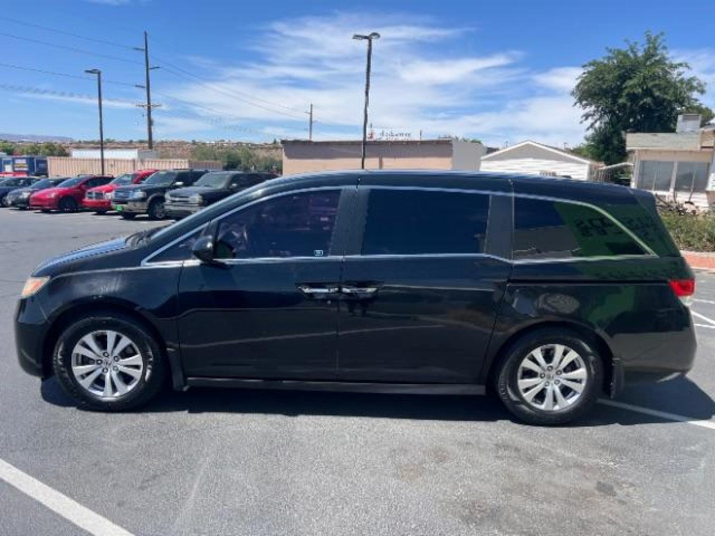 2016 Crystal Black Pearl /Gray, cloth Honda Odyssey SE (5FNRL5H36GB) with an 3.5L V6 SOHC 24V engine, 6-Speed Automatic transmission, located at 940 North Main Street, Cedar City, UT, 84720, (435) 628-0023, 37.692936, -113.061897 - We specialize in helping ALL people get the best financing available. No matter your credit score, good, bad or none we can get you an amazing rate. Had a bankruptcy, divorce, or repossessions? We give you the green light to get your credit back on the road. Low down and affordable payments that fit - Photo#3