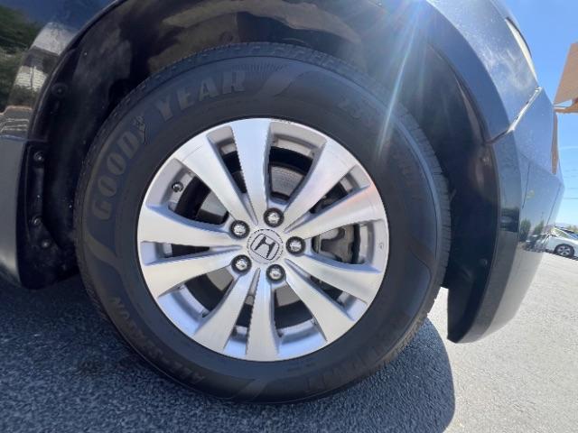 2016 Crystal Black Pearl /Gray, cloth Honda Odyssey SE (5FNRL5H36GB) with an 3.5L V6 SOHC 24V engine, 6-Speed Automatic transmission, located at 1865 East Red Hills Pkwy, St. George, 84770, (435) 628-0023, 37.120850, -113.543640 - We specialize in helping ALL people get the best financing available. No matter your credit score, good, bad or none we can get you an amazing rate. Had a bankruptcy, divorce, or repossessions? We give you the green light to get your credit back on the road. Low down and affordable payments that fit - Photo#9