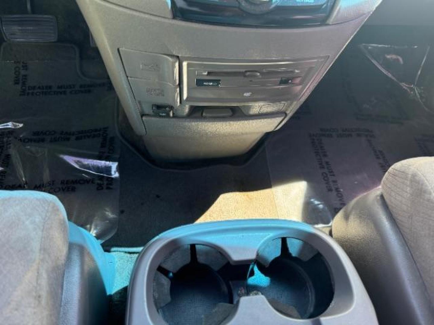 2016 Crystal Black Pearl /Truffle, cloth Honda Odyssey SE (5FNRL5H36GB) with an 3.5L V6 SOHC 24V engine, 6-Speed Automatic transmission, located at 1865 East Red Hills Pkwy, St. George, 84770, (435) 628-0023, 37.120850, -113.543640 - We specialize in helping ALL people get the best financing available. No matter your credit score, good, bad or none we can get you an amazing rate. Had a bankruptcy, divorce, or repossessions? We give you the green light to get your credit back on the road. Low down and affordable payments that fit - Photo#19