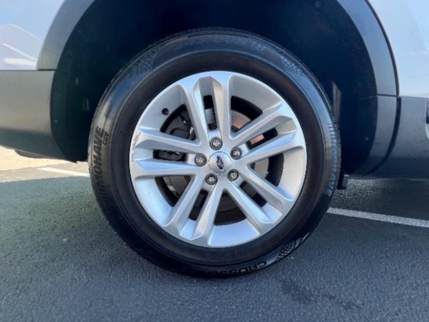 2013 White Platinum Trico /Medium Light Stone Leather Ford Explorer XLT FWD (1FM5K7D85DG) with an 3.5L V6 DOHC 24V engine, 6-Speed Automatic transmission, located at 1865 East Red Hills Pkwy, St. George, 84770, (435) 628-0023, 37.120850, -113.543640 - We specialize in helping ALL people get the best financing available. No matter your credit score, good, bad or none we can get you an amazing rate. Had a bankruptcy, divorce, or repossessions? We give you the green light to get your credit back on the road. Low down and affordable payments that fit - Photo#10