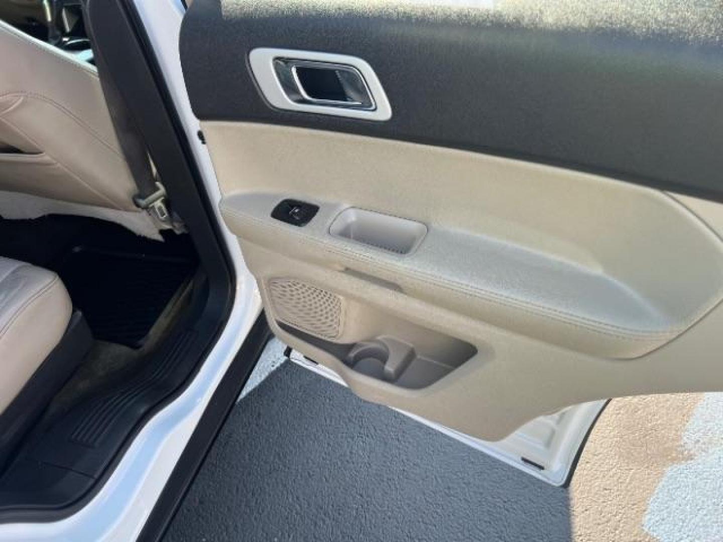 2013 White Platinum Trico /Medium Light Stone Leather Ford Explorer XLT FWD (1FM5K7D85DG) with an 3.5L V6 DOHC 24V engine, 6-Speed Automatic transmission, located at 1865 East Red Hills Pkwy, St. George, 84770, (435) 628-0023, 37.120850, -113.543640 - We specialize in helping ALL people get the best financing available. No matter your credit score, good, bad or none we can get you an amazing rate. Had a bankruptcy, divorce, or repossessions? We give you the green light to get your credit back on the road. Low down and affordable payments that fit - Photo#26