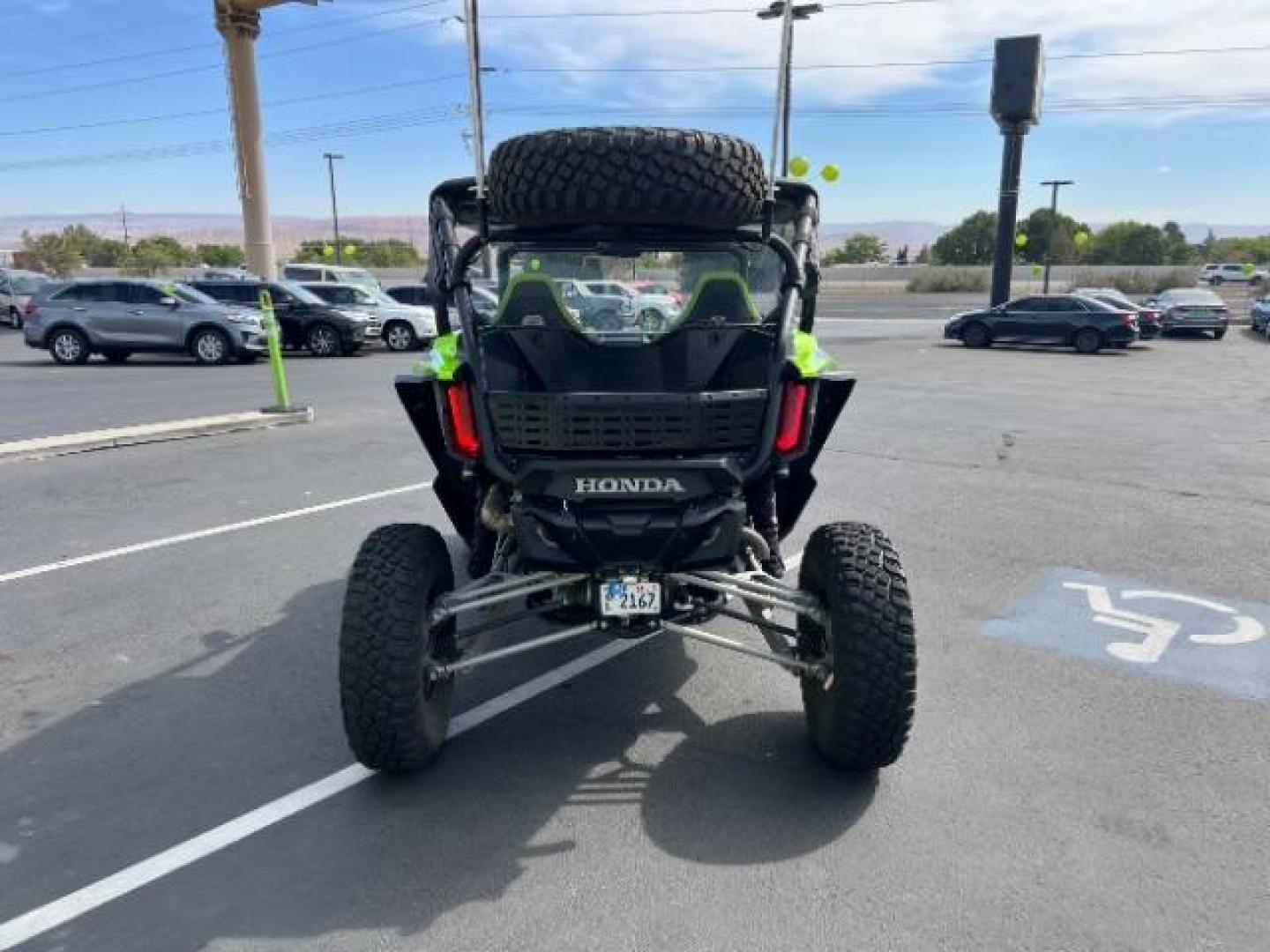 2020 Green /Black Honda Talon 1000R (1HFVE0542L4) with an 1000 engine, Automatic transmission, located at 1865 East Red Hills Pkwy, St. George, 84770, (435) 628-0023, 37.120850, -113.543640 - Excellent condition HONDA TALON 1000R. Street legal kit. Upgraded Weller suspension, Foodlights, Spare tire, LED Whips. This thing is super fast and a blast to drive off road. Call or text us for more info! - Photo#5