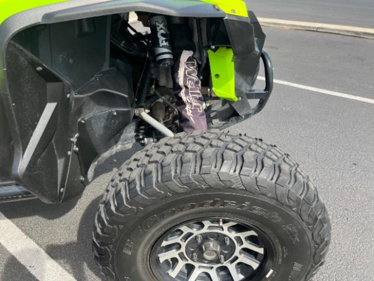 2020 Green /Black Honda Talon 1000R (1HFVE0542L4) with an 1000 engine, Automatic transmission, located at 1865 East Red Hills Pkwy, St. George, 84770, (435) 628-0023, 37.120850, -113.543640 - Excellent condition HONDA TALON 1000R. Street legal kit. Upgraded Weller suspension, Foodlights, Spare tire, LED Whips. This thing is super fast and a blast to drive off road. Call or text us for more info! - Photo#8