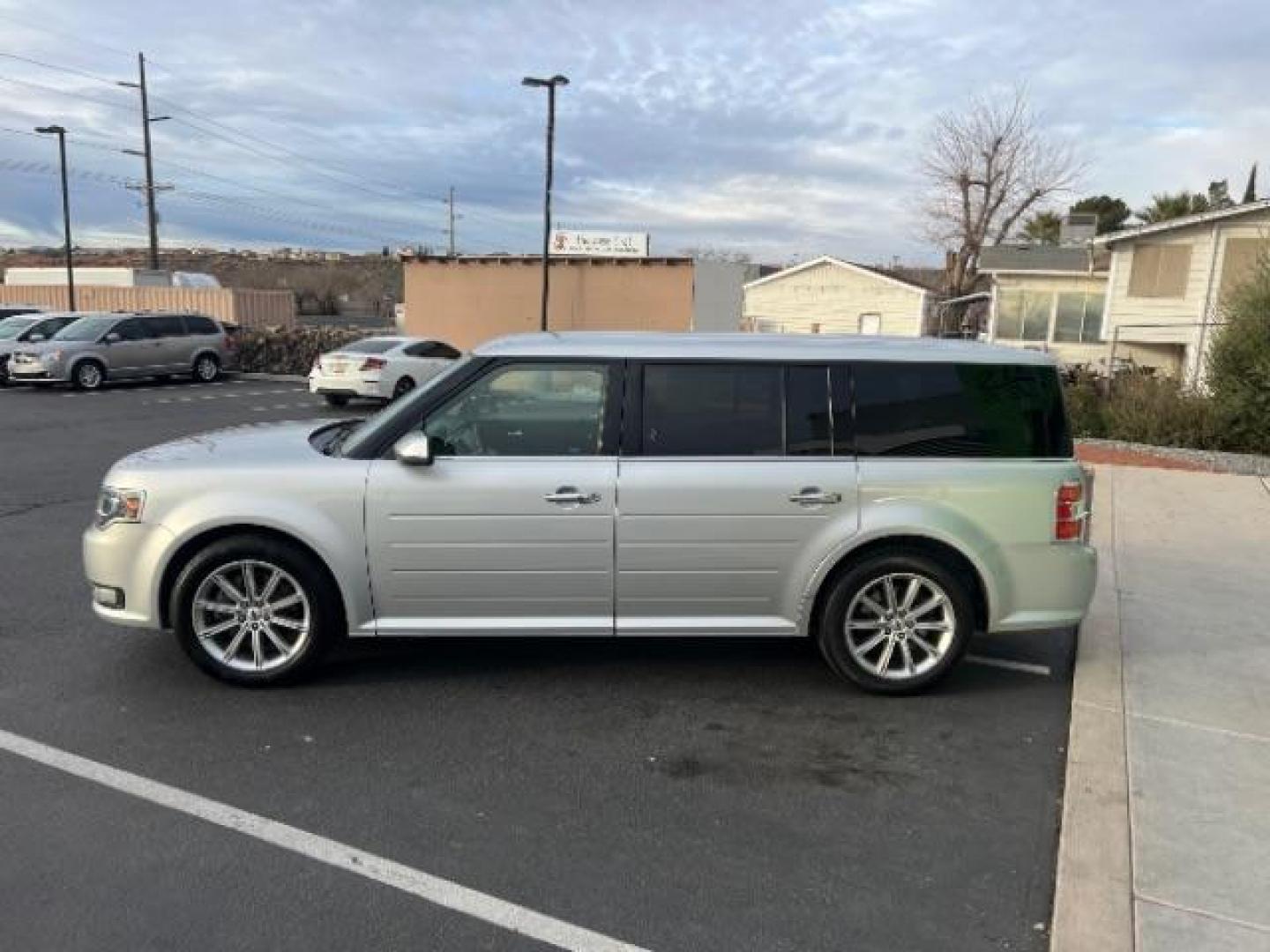 2015 Ingot Silver Metallic /Charcoal Black, leather Ford Flex Limited AWD (2FMHK6D82FB) with an 3.5L V6 DOHC 24V engine, 6-Speed Automatic Overdrive transmission, located at 940 North Main Street, Cedar City, UT, 84720, (435) 628-0023, 37.692936, -113.061897 - We specialize in helping ALL people get the best financing available. No matter your credit score, good, bad or none we can get you an amazing rate. Had a bankruptcy, divorce, or repossessions? We give you the green light to get your credit back on the road. Low down and affordable payments that fit - Photo#3