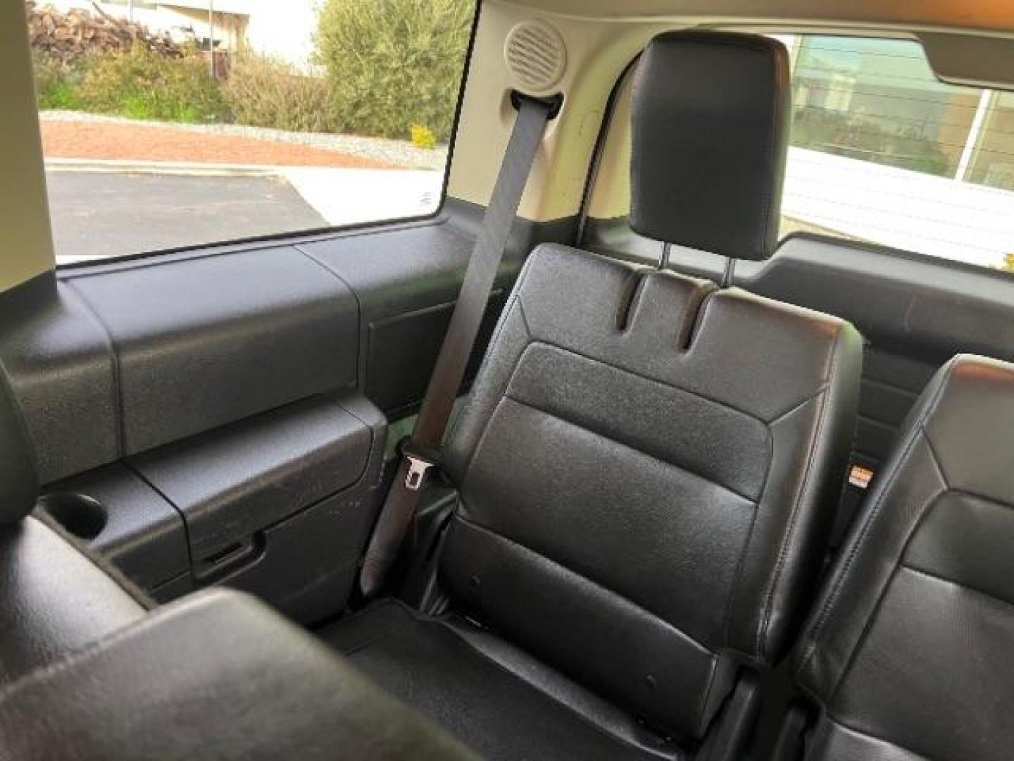 2015 Ingot Silver Metallic /Charcoal Black, leather Ford Flex Limited AWD (2FMHK6D82FB) with an 3.5L V6 DOHC 24V engine, 6-Speed Automatic Overdrive transmission, located at 940 North Main Street, Cedar City, UT, 84720, (435) 628-0023, 37.692936, -113.061897 - We specialize in helping ALL people get the best financing available. No matter your credit score, good, bad or none we can get you an amazing rate. Had a bankruptcy, divorce, or repossessions? We give you the green light to get your credit back on the road. Low down and affordable payments that fit - Photo#27