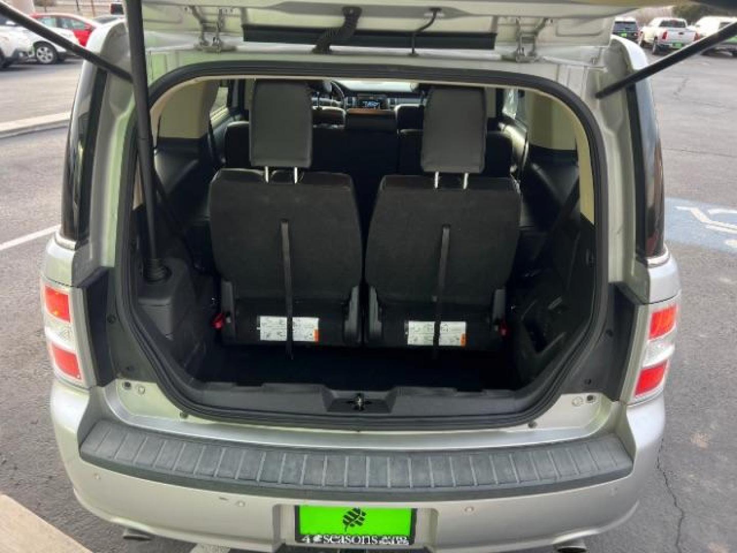 2015 Ingot Silver Metallic /Charcoal Black, leather Ford Flex Limited AWD (2FMHK6D82FB) with an 3.5L V6 DOHC 24V engine, 6-Speed Automatic Overdrive transmission, located at 940 North Main Street, Cedar City, UT, 84720, (435) 628-0023, 37.692936, -113.061897 - We specialize in helping ALL people get the best financing available. No matter your credit score, good, bad or none we can get you an amazing rate. Had a bankruptcy, divorce, or repossessions? We give you the green light to get your credit back on the road. Low down and affordable payments that fit - Photo#28