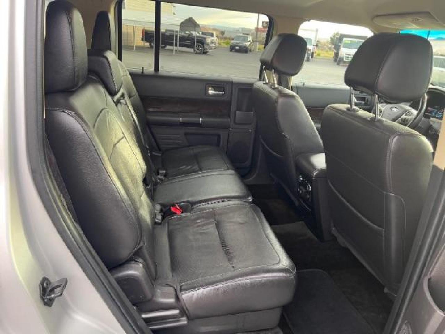 2015 Ingot Silver Metallic /Charcoal Black, leather Ford Flex Limited AWD (2FMHK6D82FB) with an 3.5L V6 DOHC 24V engine, 6-Speed Automatic Overdrive transmission, located at 940 North Main Street, Cedar City, UT, 84720, (435) 628-0023, 37.692936, -113.061897 - We specialize in helping ALL people get the best financing available. No matter your credit score, good, bad or none we can get you an amazing rate. Had a bankruptcy, divorce, or repossessions? We give you the green light to get your credit back on the road. Low down and affordable payments that fit - Photo#30