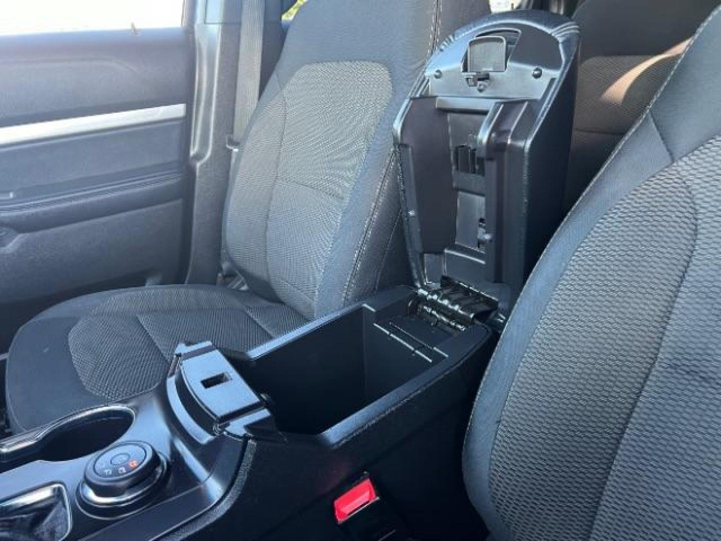 2017 Blue Jeans Metallic /Dark Earth w/Ebony Black, leather/sueded microfibe Ford Explorer XLT 4WD (1FM5K8D80HG) with an 3.5L V6 DOHC 24V engine, 6-Speed Automatic transmission, located at 940 North Main Street, Cedar City, UT, 84720, (435) 628-0023, 37.692936, -113.061897 - We specialize in helping ALL people get the best financing available. No matter your credit score, good, bad or none we can get you an amazing rate. Had a bankruptcy, divorce, or repossessions? We give you the green light to get your credit back on the road. Low down and affordable payments that fit - Photo#22
