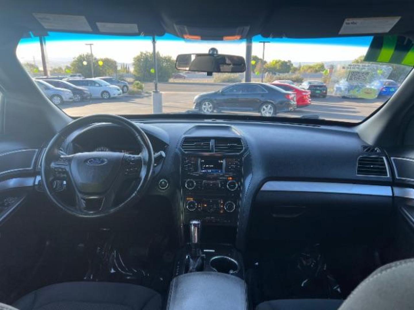 2017 Blue Jeans Metallic /Dark Earth w/Ebony Black, leather/sueded microfibe Ford Explorer XLT 4WD (1FM5K8D80HG) with an 3.5L V6 DOHC 24V engine, 6-Speed Automatic transmission, located at 940 North Main Street, Cedar City, UT, 84720, (435) 628-0023, 37.692936, -113.061897 - We specialize in helping ALL people get the best financing available. No matter your credit score, good, bad or none we can get you an amazing rate. Had a bankruptcy, divorce, or repossessions? We give you the green light to get your credit back on the road. Low down and affordable payments that fit - Photo#24