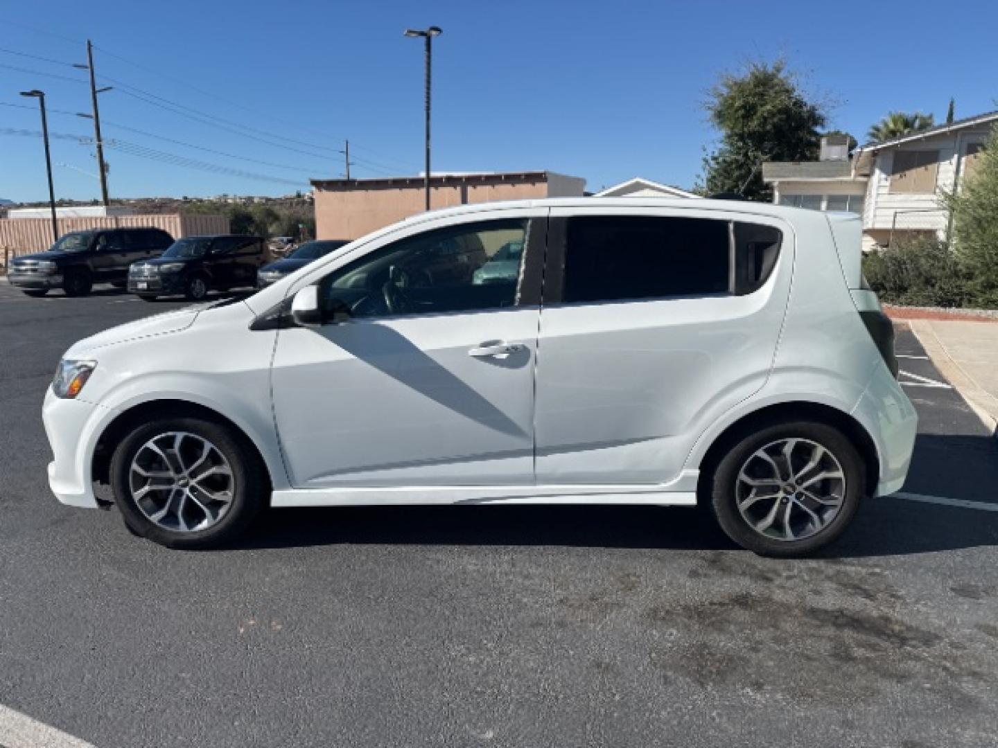 2017 Summit White /Dark Pewter/Dark Titanium, premium cloth Chevrolet Sonic LT Manual 5-Door (1G1JC6SBXH4) with an 1.4L L4 DOHC 24V TURBO engine, 5-Speed Manual transmission, located at 1865 East Red Hills Pkwy, St. George, 84770, (435) 628-0023, 37.120850, -113.543640- Photo#2