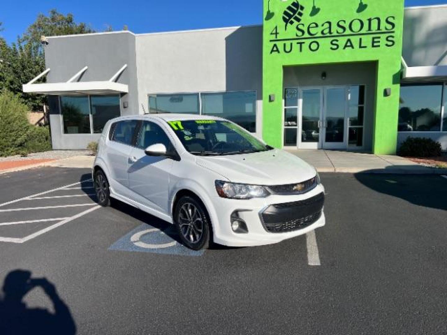 2017 Summit White /Dark Pewter/Dark Titanium, premium cloth Chevrolet Sonic LT Manual 5-Door (1G1JC6SBXH4) with an 1.4L L4 DOHC 24V TURBO engine, 5-Speed Manual transmission, located at 1865 East Red Hills Pkwy, St. George, 84770, (435) 628-0023, 37.120850, -113.543640 - We specialize in helping ALL people get the best financing available. No matter your credit score, good, bad or none we can get you an amazing rate. Had a bankruptcy, divorce, or repossessions? We give you the green light to get your credit back on the road. Low down and affordable payments that fit - Photo#0