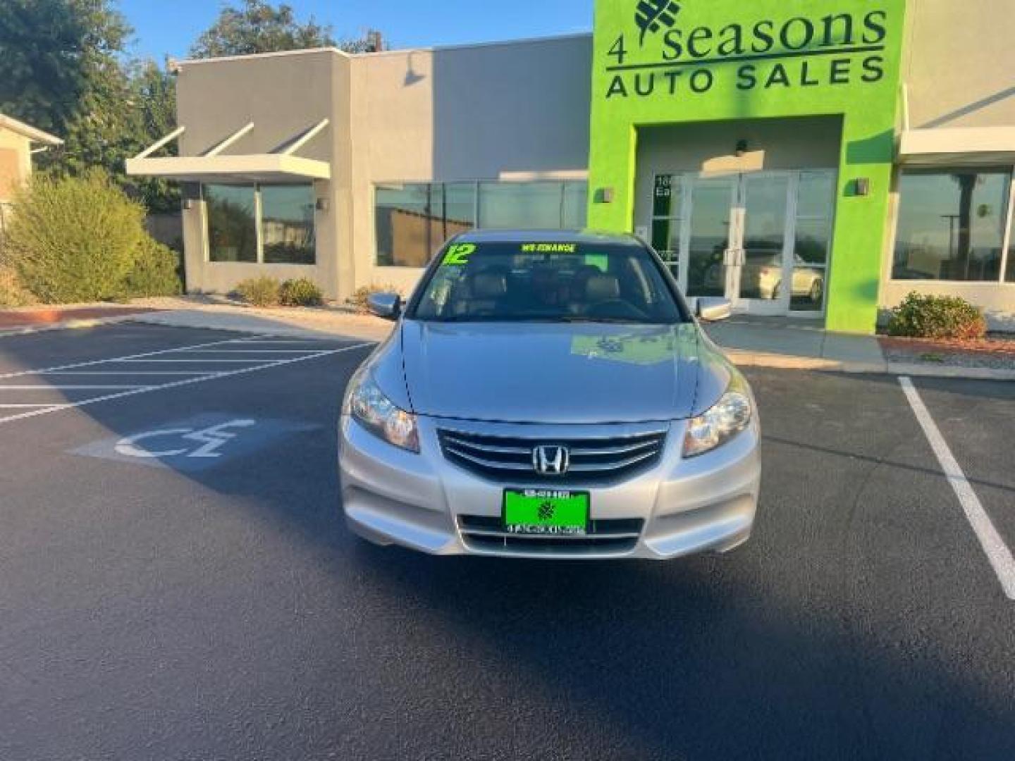 2012 Alabaster Silver Metallic /Black Leather Interior Honda Accord SE Sedan AT (1HGCP2F66CA) with an 2.4L L4 DOHC 16V engine, 5-Speed Automatic transmission, located at 1865 East Red Hills Pkwy, St. George, 84770, (435) 628-0023, 37.120850, -113.543640 - We specialize in helping ALL people get the best financing available. No matter your credit score, good, bad or none we can get you an amazing rate. Had a bankruptcy, divorce, or repossessions? We give you the green light to get your credit back on the road. Low down and affordable payments that fit - Photo#1