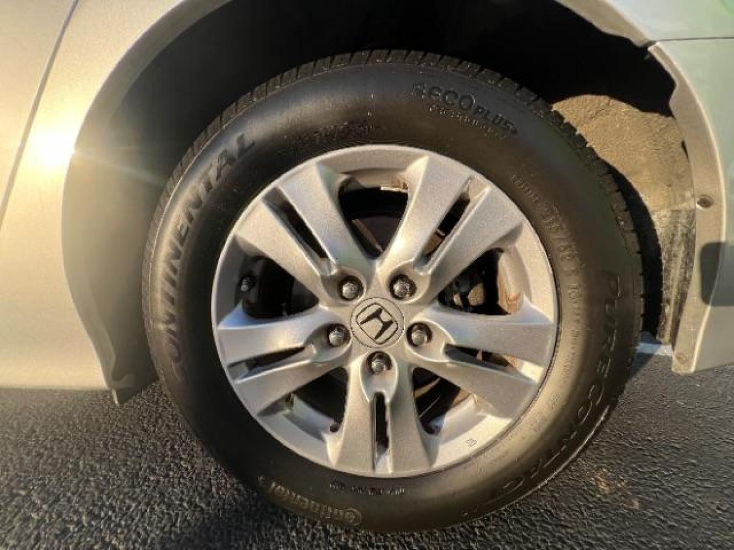 2012 Alabaster Silver Metallic /Black Leather Interior Honda Accord SE Sedan AT (1HGCP2F66CA) with an 2.4L L4 DOHC 16V engine, 5-Speed Automatic transmission, located at 940 North Main Street, Cedar City, UT, 84720, (435) 628-0023, 37.692936, -113.061897 - We specialize in helping ALL people get the best financing available. No matter your credit score, good, bad or none we can get you an amazing rate. Had a bankruptcy, divorce, or repossessions? We give you the green light to get your credit back on the road. Low down and affordable payments that fit - Photo#8