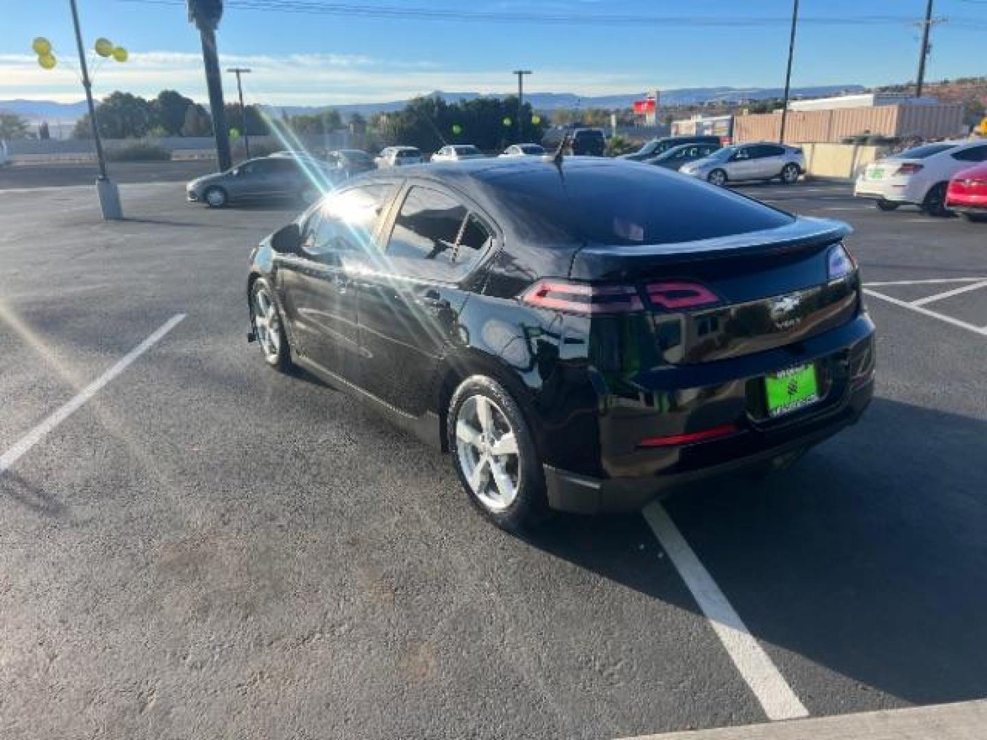2014 Black /Black Interior Chevrolet Volt Standard w/ Navigation and LEP (1G1RG6E44EU) with an ELECTRIC engine, Continuously Variable Transmission transmission, located at 940 North Main Street, Cedar City, UT, 84720, (435) 628-0023, 37.692936, -113.061897 - Photo#4