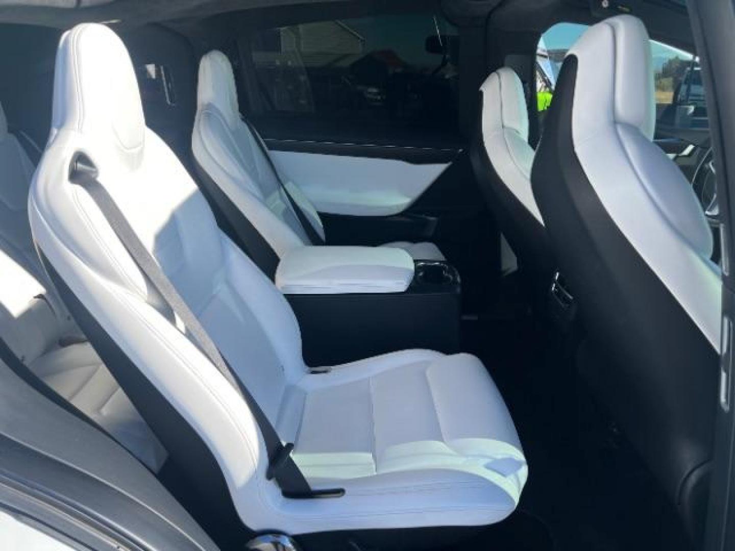 2017 Pearl White Multi-Coat /White, leather Tesla Model X 100D (5YJXCBE26HF) with an ELECTRIC engine, 1-Speed Automatic transmission, located at 1865 East Red Hills Pkwy, St. George, 84770, (435) 628-0023, 37.120850, -113.543640 - Photo#30