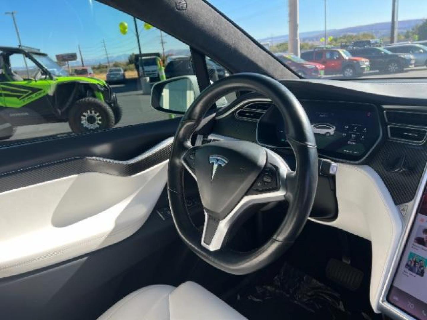 2017 Pearl White Multi-Coat /White, leather Tesla Model X 100D (5YJXCBE26HF) with an ELECTRIC engine, 1-Speed Automatic transmission, located at 1865 East Red Hills Pkwy, St. George, 84770, (435) 628-0023, 37.120850, -113.543640 - Photo#33