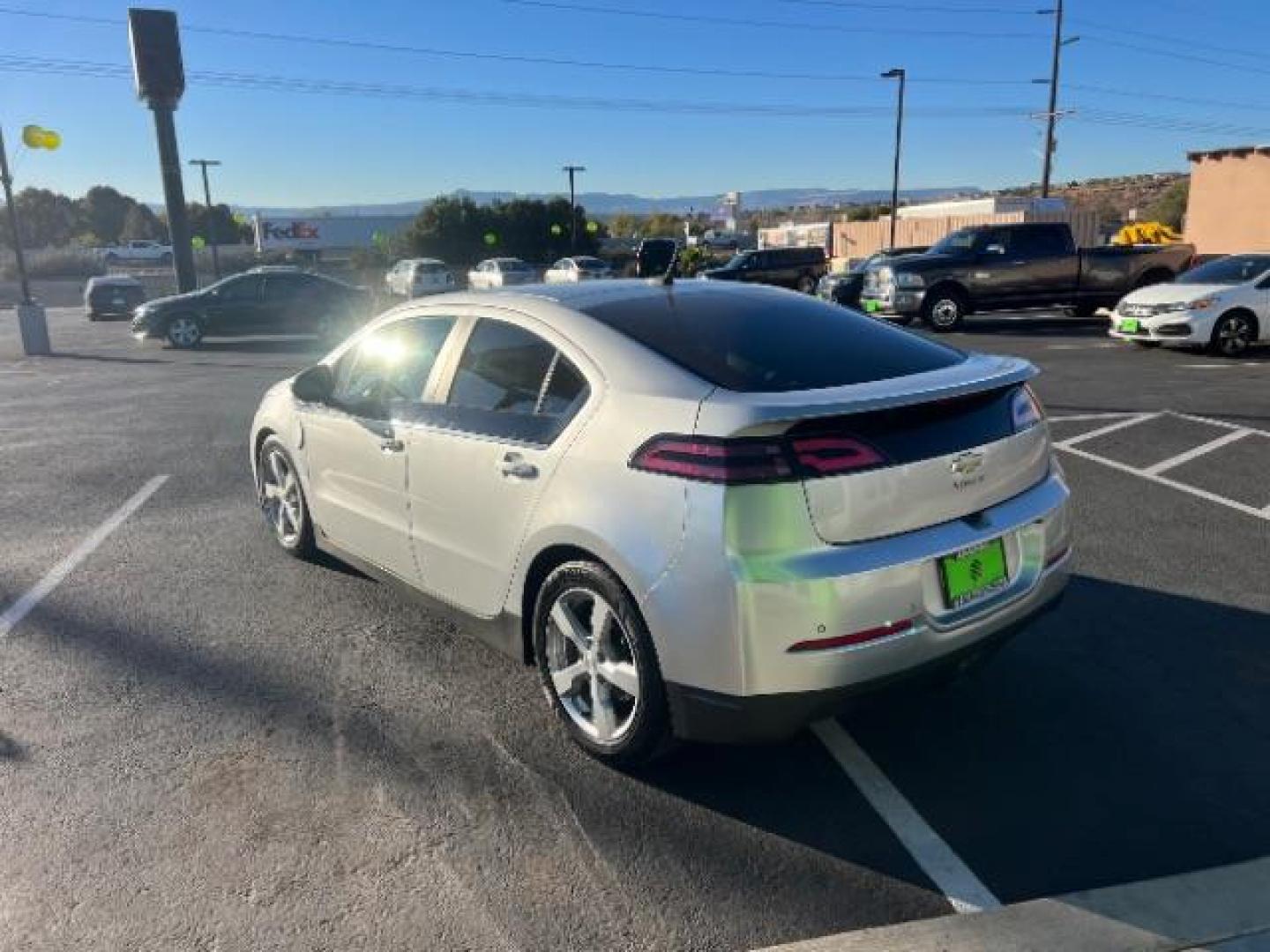 2013 Silver /Black Leather Interior Chevrolet Volt Premium w/ LEP (1G1RF6E44DU) with an 1.4L L4 DOHC 16V PLUG-IN HYBRID engine, Continuously Variable Transmission transmission, located at 1865 East Red Hills Pkwy, St. George, 84770, (435) 628-0023, 37.120850, -113.543640 - ***This vehicle qualifies for the EV/Hybrid tax rebate of up to $4,000*** We are setup with the IRS to recieve direct payments within 72 hours. We file the rebate online with IRS and can credit it to your down payment, reduce the sales price OR give you cashback!! These cars will not last and can o - Photo#4