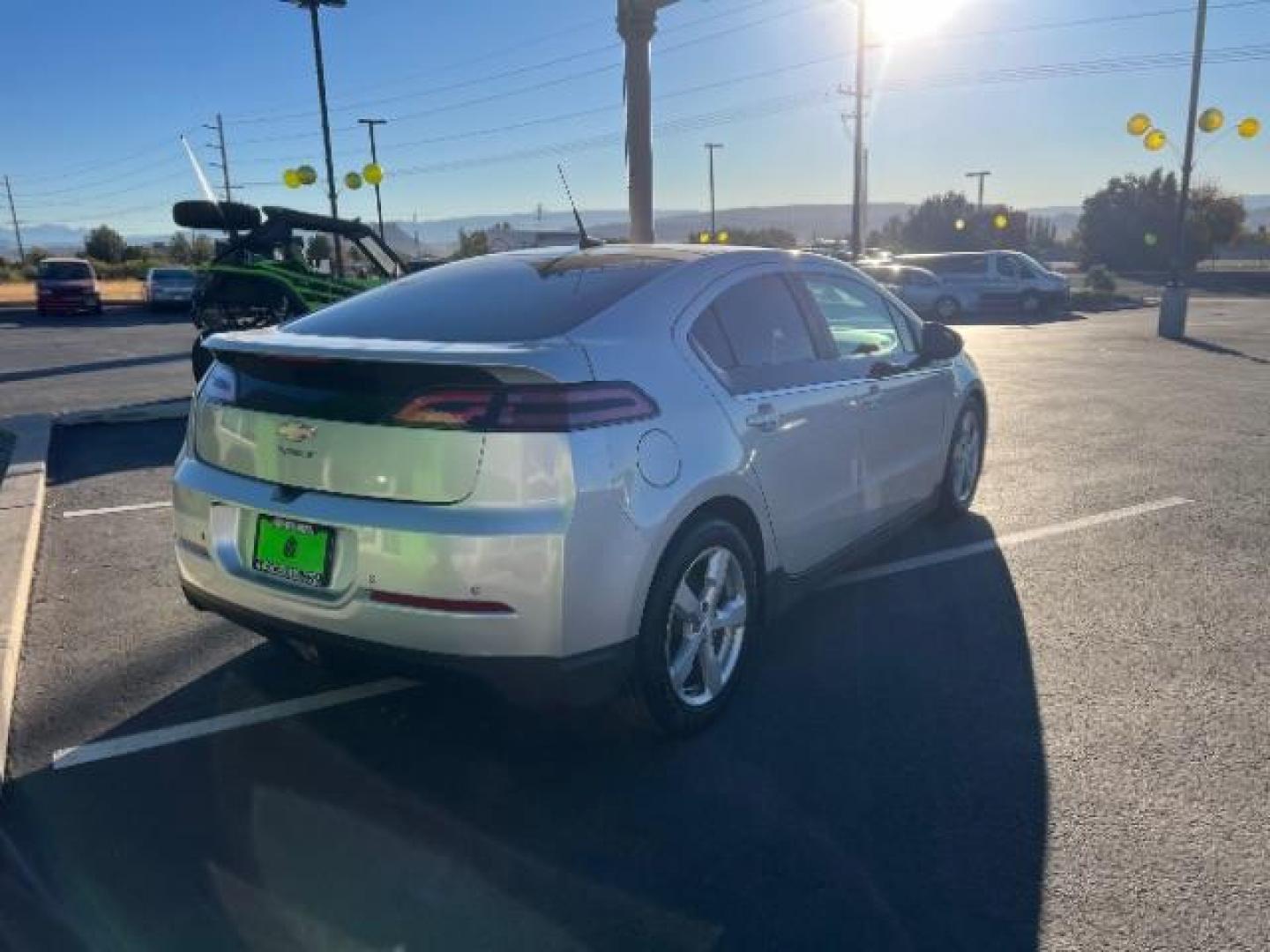 2013 Silver /Black Leather Interior Chevrolet Volt Premium w/ LEP (1G1RF6E44DU) with an 1.4L L4 DOHC 16V PLUG-IN HYBRID engine, Continuously Variable Transmission transmission, located at 1865 East Red Hills Pkwy, St. George, 84770, (435) 628-0023, 37.120850, -113.543640 - ***This vehicle qualifies for the EV/Hybrid tax rebate of up to $4,000*** We are setup with the IRS to recieve direct payments within 72 hours. We file the rebate online with IRS and can credit it to your down payment, reduce the sales price OR give you cashback!! These cars will not last and can o - Photo#6
