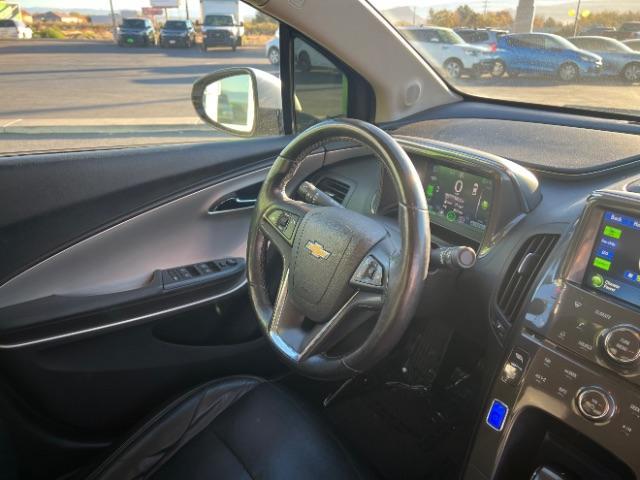 2013 Silver /Black Chevrolet Volt Premium w/ LEP (1G1RF6E44DU) with an 1.4L L4 DOHC 16V PLUG-IN HYBRID engine, Continuously Variable Transmission transmission, located at 1865 East Red Hills Pkwy, St. George, 84770, (435) 628-0023, 37.120850, -113.543640 - We specialize in helping ALL people get the best financing available. No matter your credit score, good, bad or none we can get you an amazing rate. Had a bankruptcy, divorce, or repossessions? We give you the green light to get your credit back on the road. Low down and affordable payments that fit - Photo#30