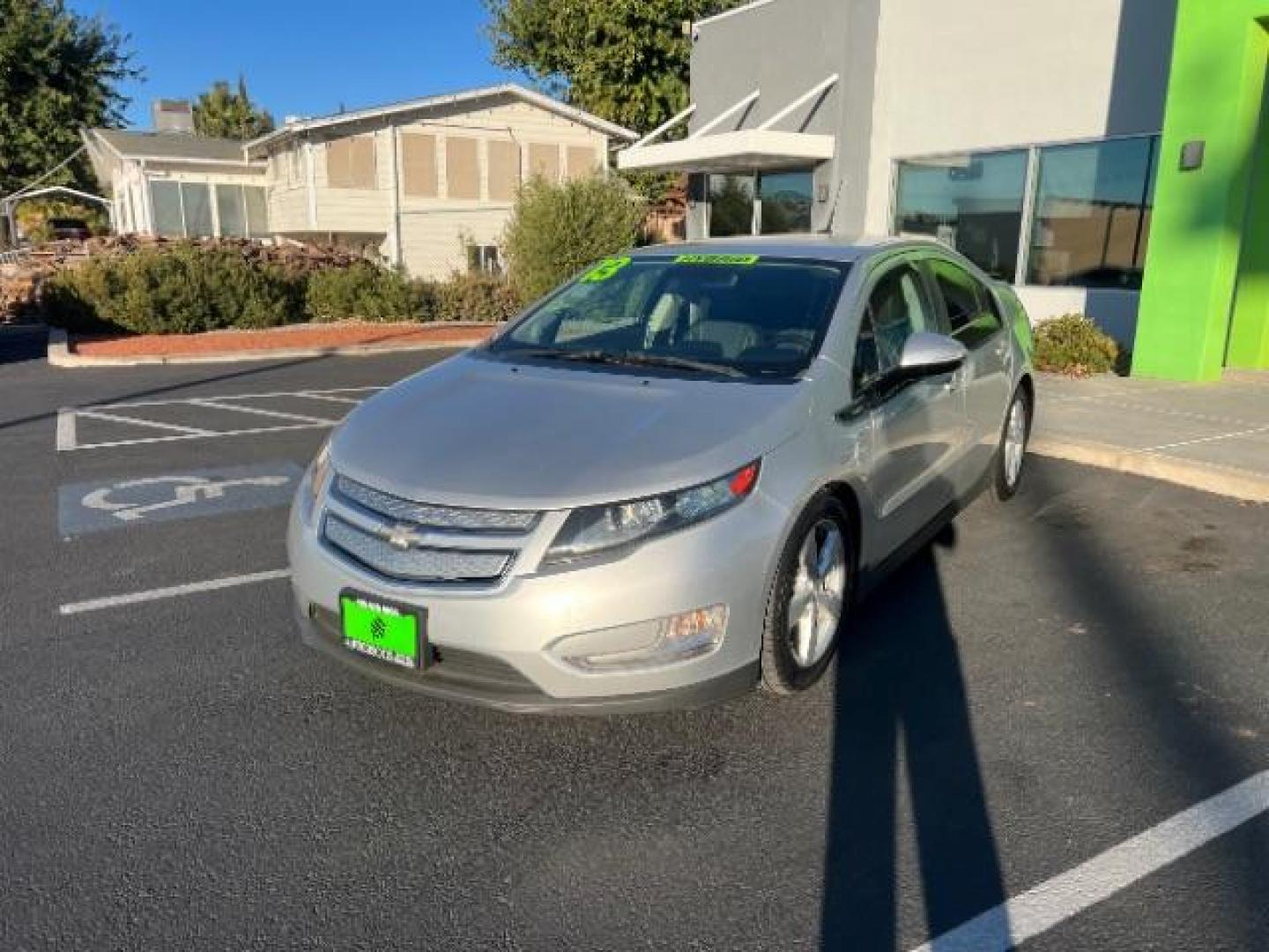 2013 Silver /Black Leather Interior Chevrolet Volt Premium w/ LEP (1G1RF6E44DU) with an 1.4L L4 DOHC 16V PLUG-IN HYBRID engine, Continuously Variable Transmission transmission, located at 1865 East Red Hills Pkwy, St. George, 84770, (435) 628-0023, 37.120850, -113.543640 - ***This vehicle qualifies for the EV/Hybrid tax rebate of up to $4,000*** We are setup with the IRS to recieve direct payments within 72 hours. We file the rebate online with IRS and can credit it to your down payment, reduce the sales price OR give you cashback!! These cars will not last and can o - Photo#2