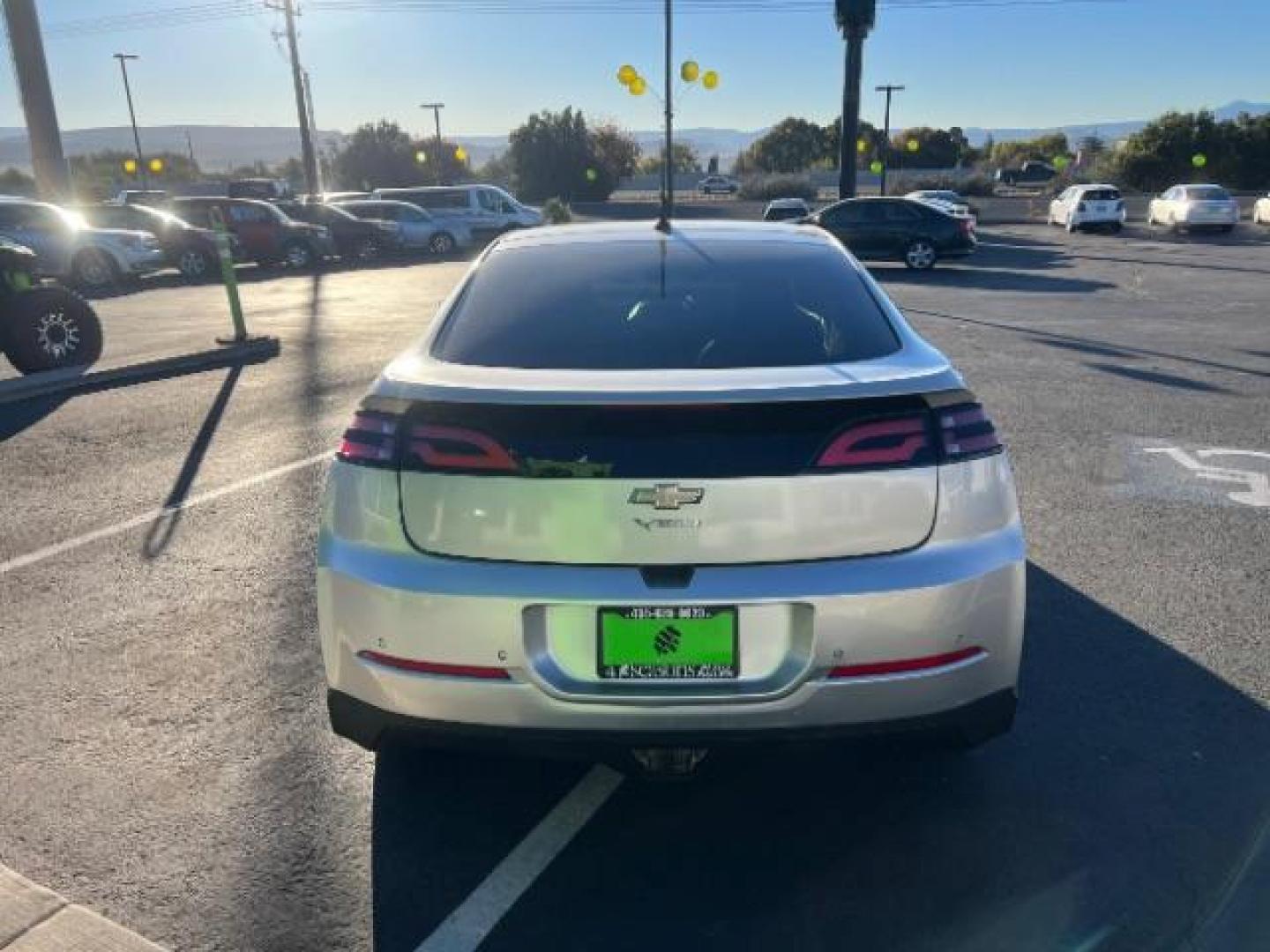 2013 Silver /Black Leather Interior Chevrolet Volt Premium w/ LEP (1G1RF6E44DU) with an 1.4L L4 DOHC 16V PLUG-IN HYBRID engine, Continuously Variable Transmission transmission, located at 1865 East Red Hills Pkwy, St. George, 84770, (435) 628-0023, 37.120850, -113.543640 - ***This vehicle qualifies for the EV/Hybrid tax rebate of up to $4,000*** We are setup with the IRS to recieve direct payments within 72 hours. We file the rebate online with IRS and can credit it to your down payment, reduce the sales price OR give you cashback!! These cars will not last and can o - Photo#5