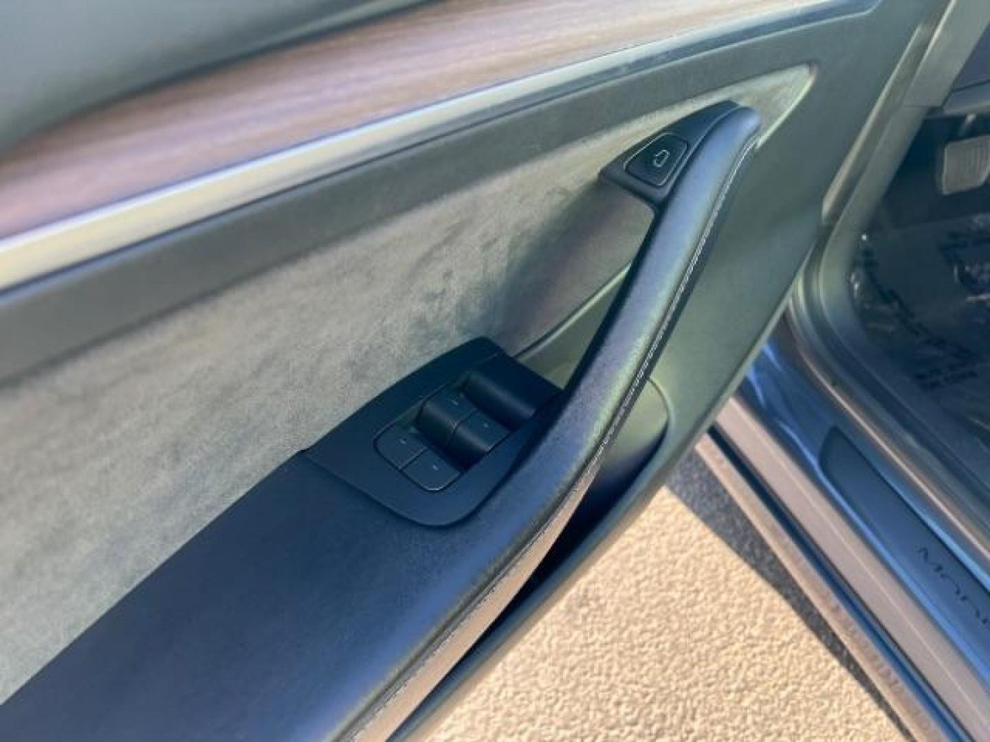 2022 Solid Black /All Black Tesla Model 3 Long Range (5YJ3E1EB1NF) with an ELECTRIC engine, 1-Speed Automatic transmission, located at 1865 East Red Hills Pkwy, St. George, 84770, (435) 628-0023, 37.120850, -113.543640 - Photo#16