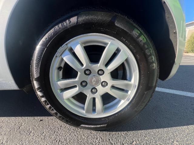 2013 Silver Ice Metallic /Dark Pewter/Dark Titanium Cloth Interior Chevrolet Sonic LT Auto 5-Door (1G1JC6SG9D4) with an 1.8L L4 DOHC 24V engine, 6-Speed Automatic transmission, located at 1865 East Red Hills Pkwy, St. George, 84770, (435) 628-0023, 37.120850, -113.543640 - We specialize in helping ALL people get the best financing available. No matter your credit score, good, bad or none we can get you an amazing rate. Had a bankruptcy, divorce, or repossessions? We give you the green light to get your credit back on the road. Low down and affordable payments that fit - Photo#8
