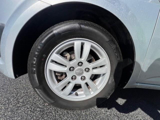 2013 Silver Ice Metallic /Dark Pewter/Dark Titanium Cloth Interior Chevrolet Sonic LT Auto 5-Door (1G1JC6SG9D4) with an 1.8L L4 DOHC 24V engine, 6-Speed Automatic transmission, located at 940 North Main Street, Cedar City, UT, 84720, (435) 628-0023, 37.692936, -113.061897 - We specialize in helping ALL people get the best financing available. No matter your credit score, good, bad or none we can get you an amazing rate. Had a bankruptcy, divorce, or repossessions? We give you the green light to get your credit back on the road. Low down and affordable payments that fit- Photo#11
