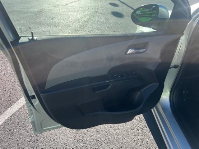 2013 Silver Ice Metallic /Dark Pewter/Dark Titanium Cloth Interior Chevrolet Sonic LT Auto 5-Door (1G1JC6SG9D4) with an 1.8L L4 DOHC 24V engine, 6-Speed Automatic transmission, located at 1865 East Red Hills Pkwy, St. George, 84770, (435) 628-0023, 37.120850, -113.543640 - We specialize in helping ALL people get the best financing available. No matter your credit score, good, bad or none we can get you an amazing rate. Had a bankruptcy, divorce, or repossessions? We give you the green light to get your credit back on the road. Low down and affordable payments that fit - Photo#12