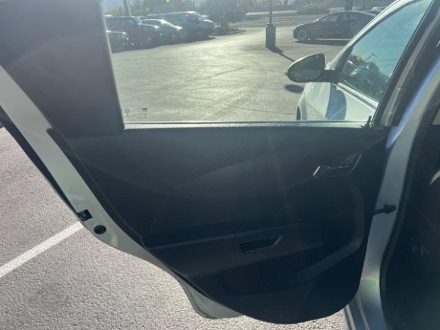 2013 Silver Ice Metallic /Dark Pewter/Dark Titanium Cloth Interior Chevrolet Sonic LT Auto 5-Door (1G1JC6SG9D4) with an 1.8L L4 DOHC 24V engine, 6-Speed Automatic transmission, located at 1865 East Red Hills Pkwy, St. George, 84770, (435) 628-0023, 37.120850, -113.543640 - We specialize in helping ALL people get the best financing available. No matter your credit score, good, bad or none we can get you an amazing rate. Had a bankruptcy, divorce, or repossessions? We give you the green light to get your credit back on the road. Low down and affordable payments that fit - Photo#20