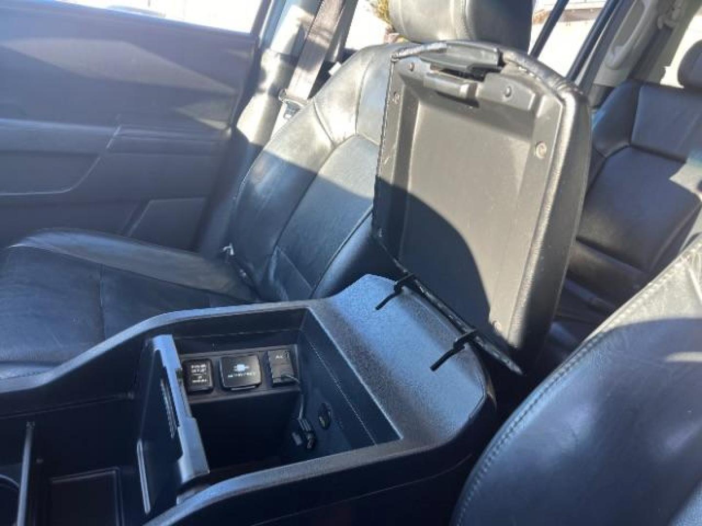 2011 Alabaster Silver Metallic /Black Leather Interior Honda Pilot Touring 4WD 5-Spd AT with DVD (5FNYF4H98BB) with an 3.5L V6 SOHC 24V engine, 5-Speed Automatic transmission, located at 940 North Main Street, Cedar City, UT, 84720, (435) 628-0023, 37.692936, -113.061897 - Photo#22