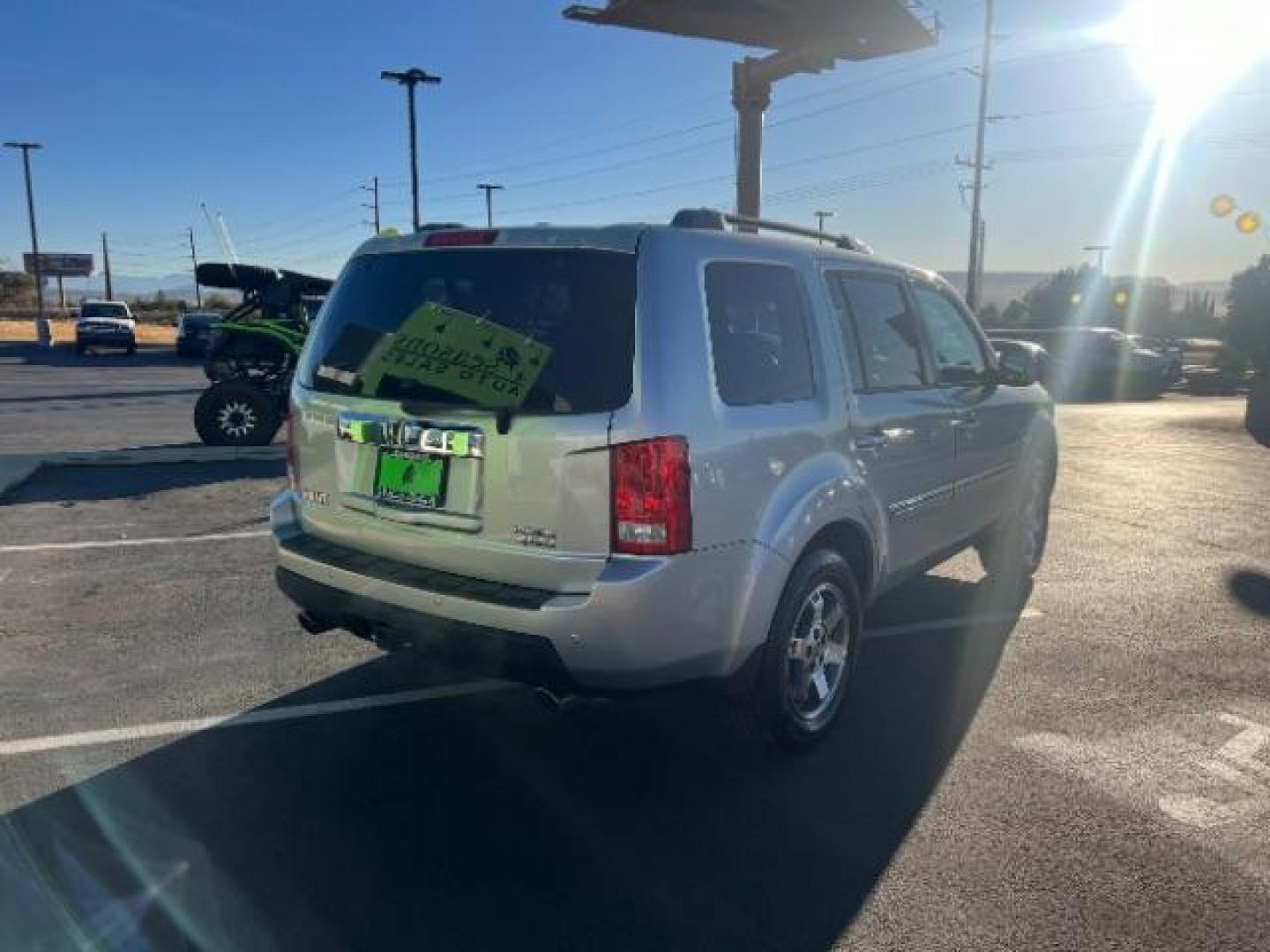 2011 Alabaster Silver Metallic /Black Leather Interior Honda Pilot Touring 4WD 5-Spd AT with DVD (5FNYF4H98BB) with an 3.5L V6 SOHC 24V engine, 5-Speed Automatic transmission, located at 940 North Main Street, Cedar City, UT, 84720, (435) 628-0023, 37.692936, -113.061897 - Photo#6