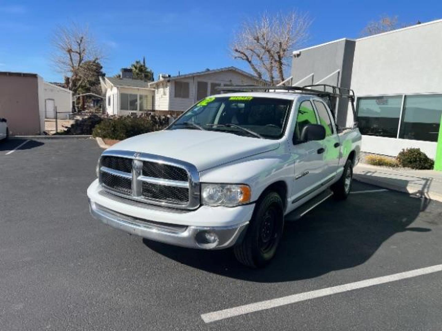 2002 Bright White /Dark Slate Gray Cloth Dodge Ram 1500 ST Quad Cab Short Bed 2WD (3D7HA18N22G) with an 4.7L V8 SOHC 16V engine, 4-Speed Automatic transmission, located at 1865 East Red Hills Pkwy, St. George, 84770, (435) 628-0023, 37.120850, -113.543640 - We specialize in helping ALL people get the best financing available. No matter your credit score, good, bad or none we can get you an amazing rate. Had a bankruptcy, divorce, or repossessions? We give you the green light to get your credit back on the road. Low down and affordable payments that fit - Photo#2