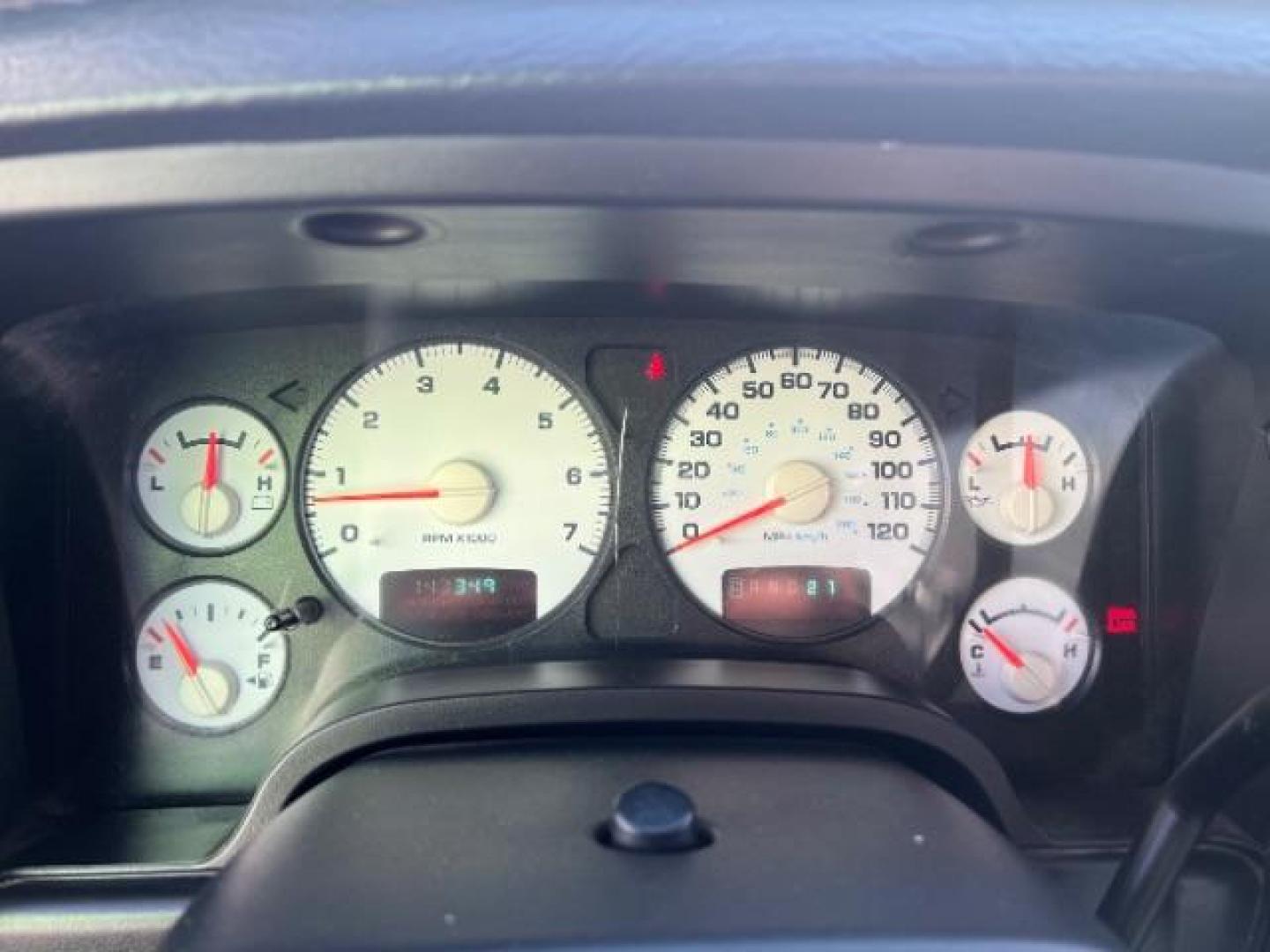 2002 Bright White /Dark Slate Gray Cloth Dodge Ram 1500 ST Quad Cab Short Bed 2WD (3D7HA18N22G) with an 4.7L V8 SOHC 16V engine, 4-Speed Automatic transmission, located at 1865 East Red Hills Pkwy, St. George, 84770, (435) 628-0023, 37.120850, -113.543640 - We specialize in helping ALL people get the best financing available. No matter your credit score, good, bad or none we can get you an amazing rate. Had a bankruptcy, divorce, or repossessions? We give you the green light to get your credit back on the road. Low down and affordable payments that fit - Photo#16