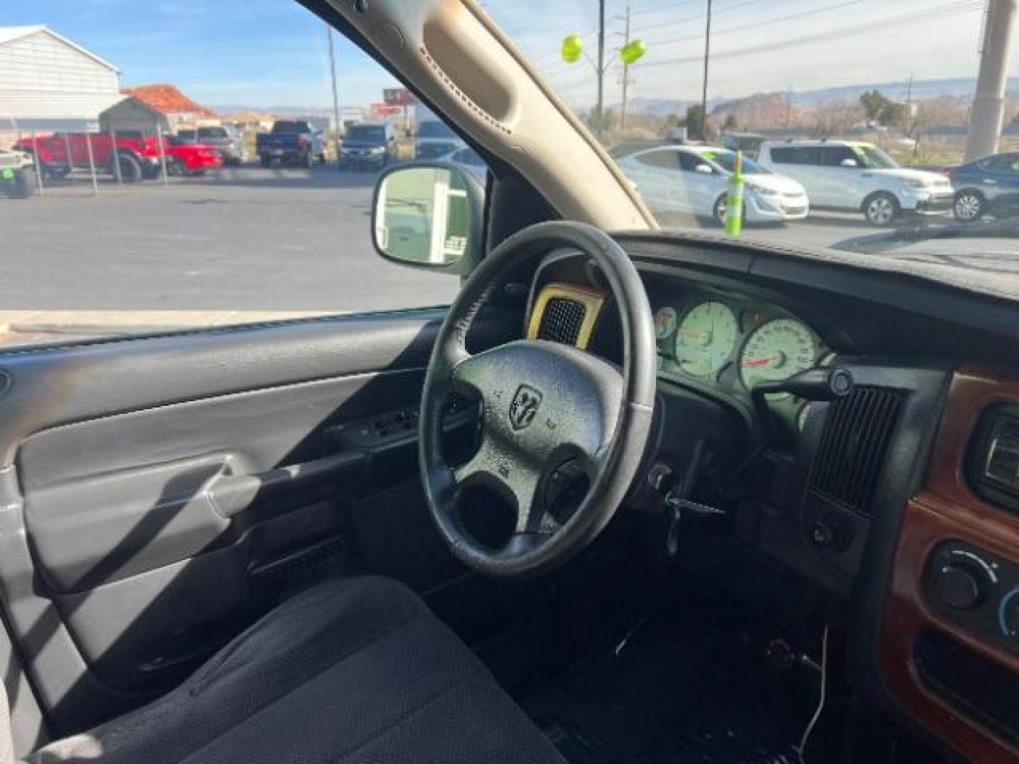 2002 Bright White /Dark Slate Gray Cloth Dodge Ram 1500 ST Quad Cab Short Bed 2WD (3D7HA18N22G) with an 4.7L V8 SOHC 16V engine, 4-Speed Automatic transmission, located at 1865 East Red Hills Pkwy, St. George, 84770, (435) 628-0023, 37.120850, -113.543640 - We specialize in helping ALL people get the best financing available. No matter your credit score, good, bad or none we can get you an amazing rate. Had a bankruptcy, divorce, or repossessions? We give you the green light to get your credit back on the road. Low down and affordable payments that fit - Photo#28
