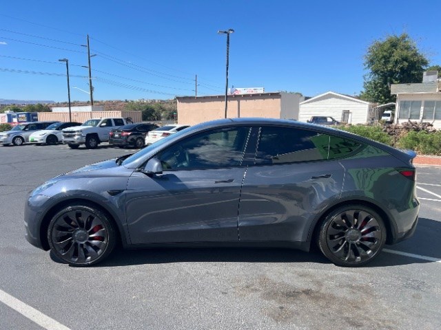 2020 Midnight Silver Metallic /All Black, leatherette Tesla Model Y Performance (5YJYGDEF5LF) with an ELECTRIC engine, 1-Speed Automatic transmission, located at 1865 East Red Hills Pkwy, St. George, 84770, (435) 628-0023, 37.120850, -113.543640- Photo#5