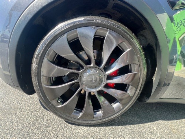 2020 Midnight Silver Metallic /All Black, leatherette Tesla Model Y Performance (5YJYGDEF5LF) with an ELECTRIC engine, 1-Speed Automatic transmission, located at 1865 East Red Hills Pkwy, St. George, 84770, (435) 628-0023, 37.120850, -113.543640- Photo#11