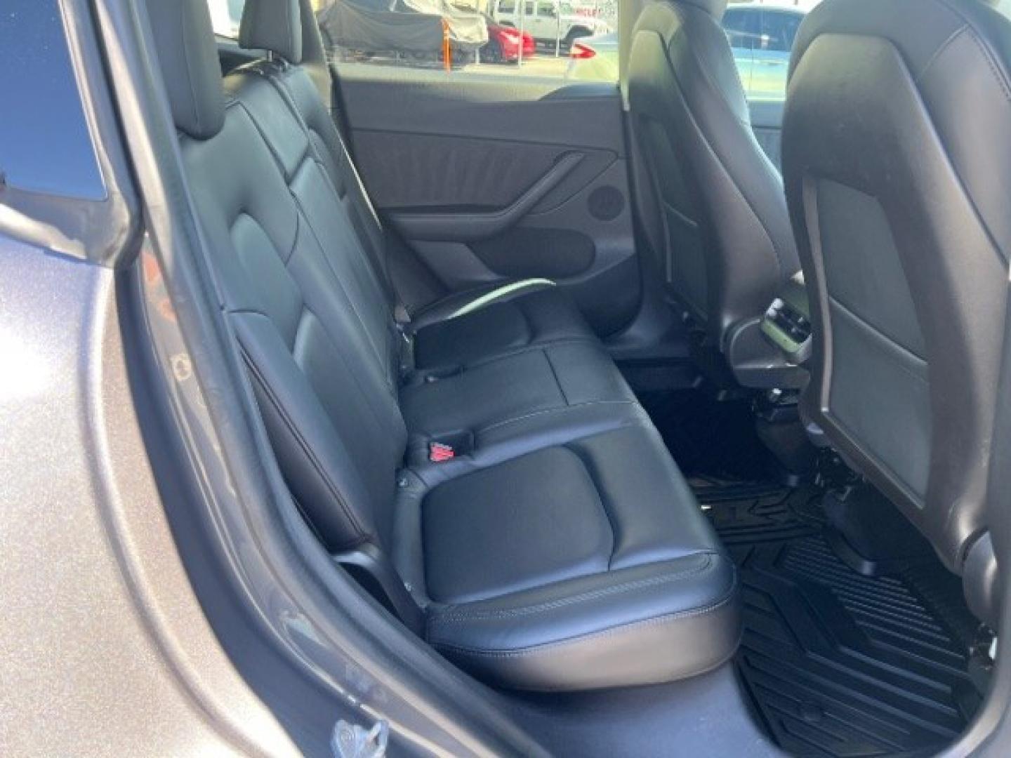 2020 Midnight Silver Metallic /All Black, leatherette Tesla Model Y Performance (5YJYGDEF5LF) with an ELECTRIC engine, 1-Speed Automatic transmission, located at 1865 East Red Hills Pkwy, St. George, 84770, (435) 628-0023, 37.120850, -113.543640 - Tesla Model Y All Wheel Drive HW3 with FULL SELF DRIVING PAID FOR! ($8k add on) Great tires, Interior is in great condition. Every Tesla we sell has had cabin air filter replaced, radiator cleaned, fluids topped AND comes with a mobile charging kit! Battery is healthy and gets 260on full Charge.- Photo#26