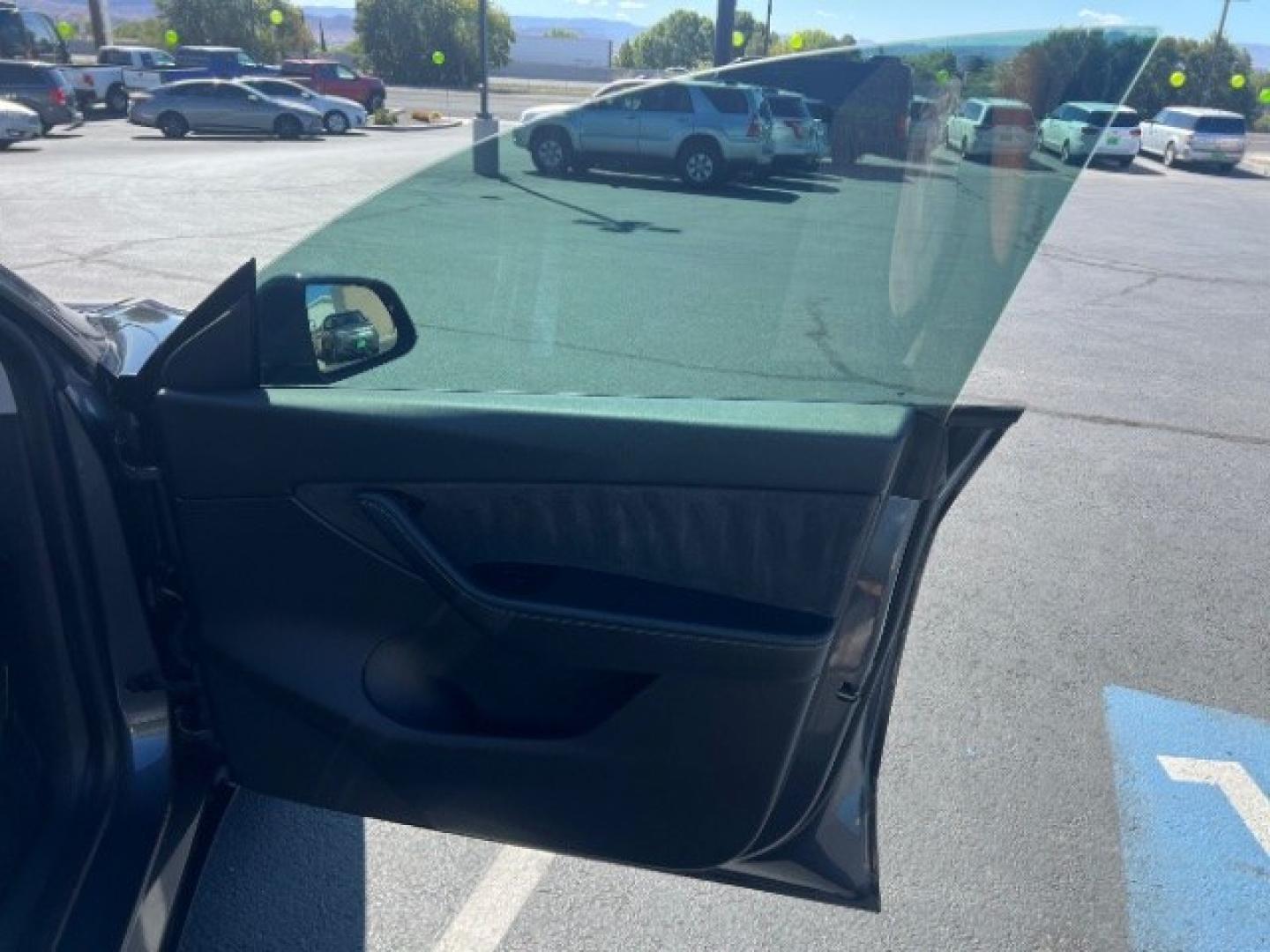 2020 Midnight Silver Metallic /All Black, leatherette Tesla Model Y Performance (5YJYGDEF5LF) with an ELECTRIC engine, 1-Speed Automatic transmission, located at 1865 East Red Hills Pkwy, St. George, 84770, (435) 628-0023, 37.120850, -113.543640 - Tesla Model Y All Wheel Drive HW3 with FULL SELF DRIVING PAID FOR! ($8k add on) Great tires, Interior is in great condition. Every Tesla we sell has had cabin air filter replaced, radiator cleaned, fluids topped AND comes with a mobile charging kit! Battery is healthy and gets 260on full Charge.- Photo#27