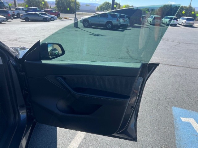 2020 Midnight Silver Metallic /All Black, leatherette Tesla Model Y Performance (5YJYGDEF5LF) with an ELECTRIC engine, 1-Speed Automatic transmission, located at 1865 East Red Hills Pkwy, St. George, 84770, (435) 628-0023, 37.120850, -113.543640- Photo#27