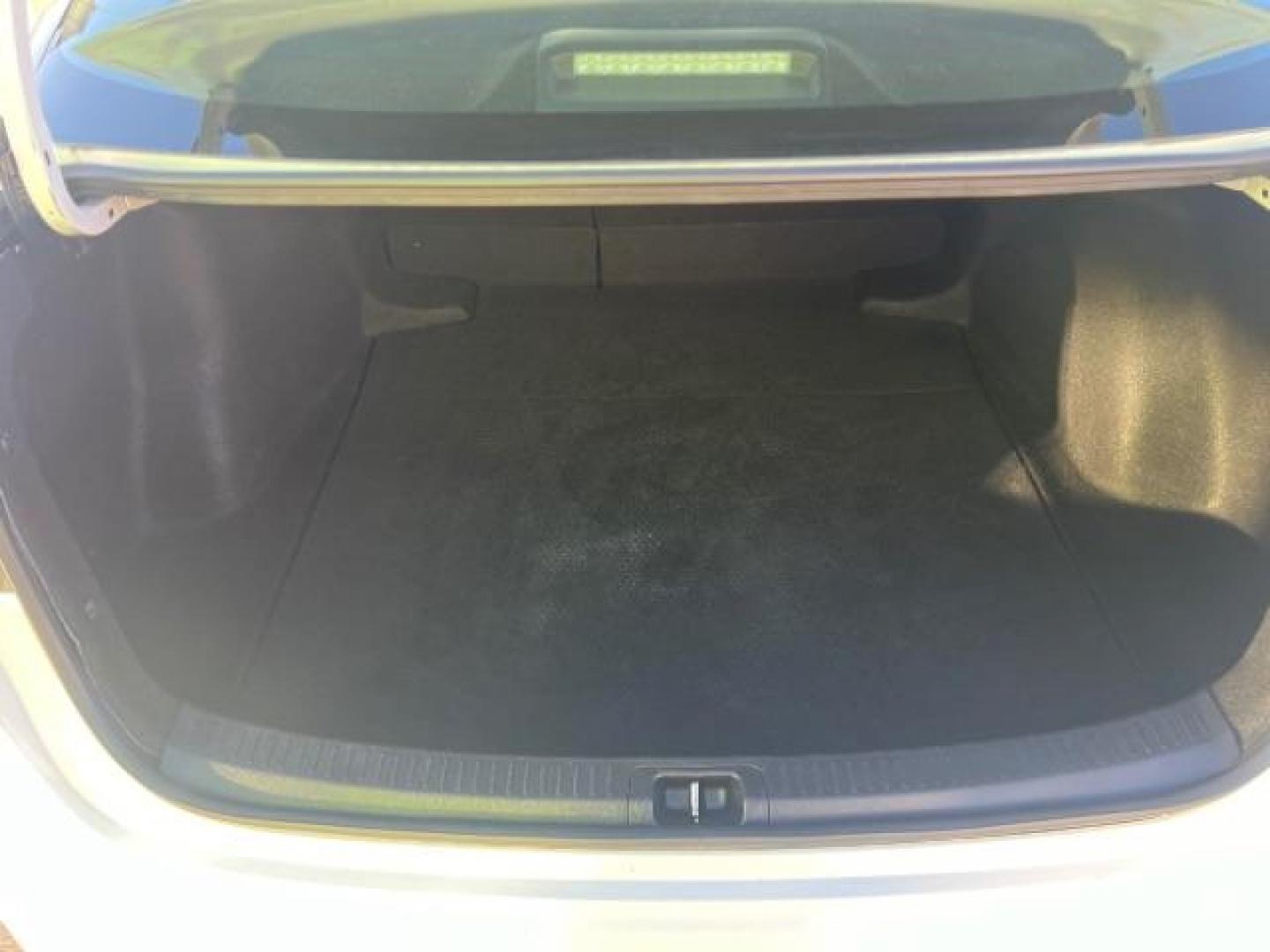 2021 White /Black Interior Toyota Corolla LE (5YFEPMAE4MP) with an 1.8L L4 DOHC 16V engine, Continuously Variable Transmission transmission, located at 1865 East Red Hills Pkwy, St. George, 84770, (435) 628-0023, 37.120850, -113.543640 - We specialize in helping ALL people get the best financing available. No matter your credit score, good, bad or none we can get you an amazing rate. Had a bankruptcy, divorce, or repossessions? We give you the green light to get your credit back on the road. Low down and affordable payments that fit - Photo#24